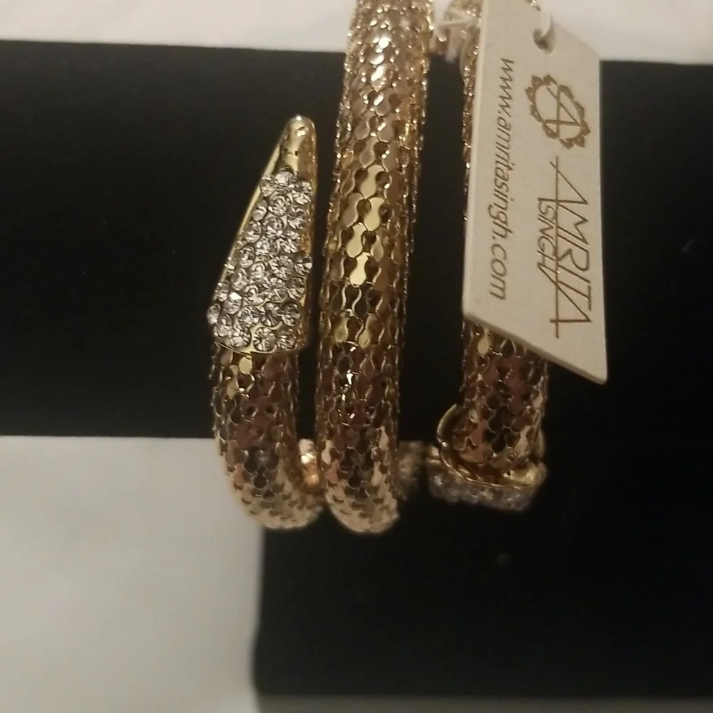 Women's Amrita Singh Bracelet; Goldtone Rhinestones and Simulated Onyx Stones - Picture 2 of 9